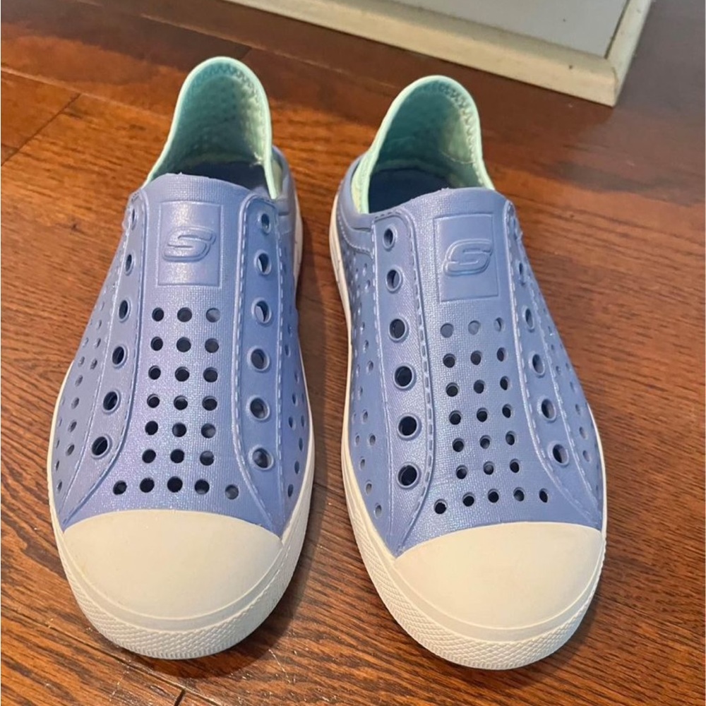 Size 2 Skechers foamies waterproof shoes
